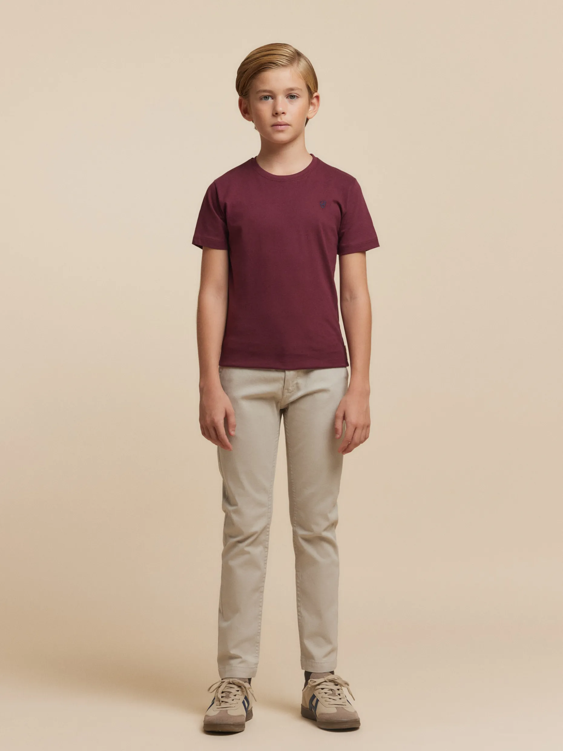 CAMISETA BASICA KIDS BURDEOS