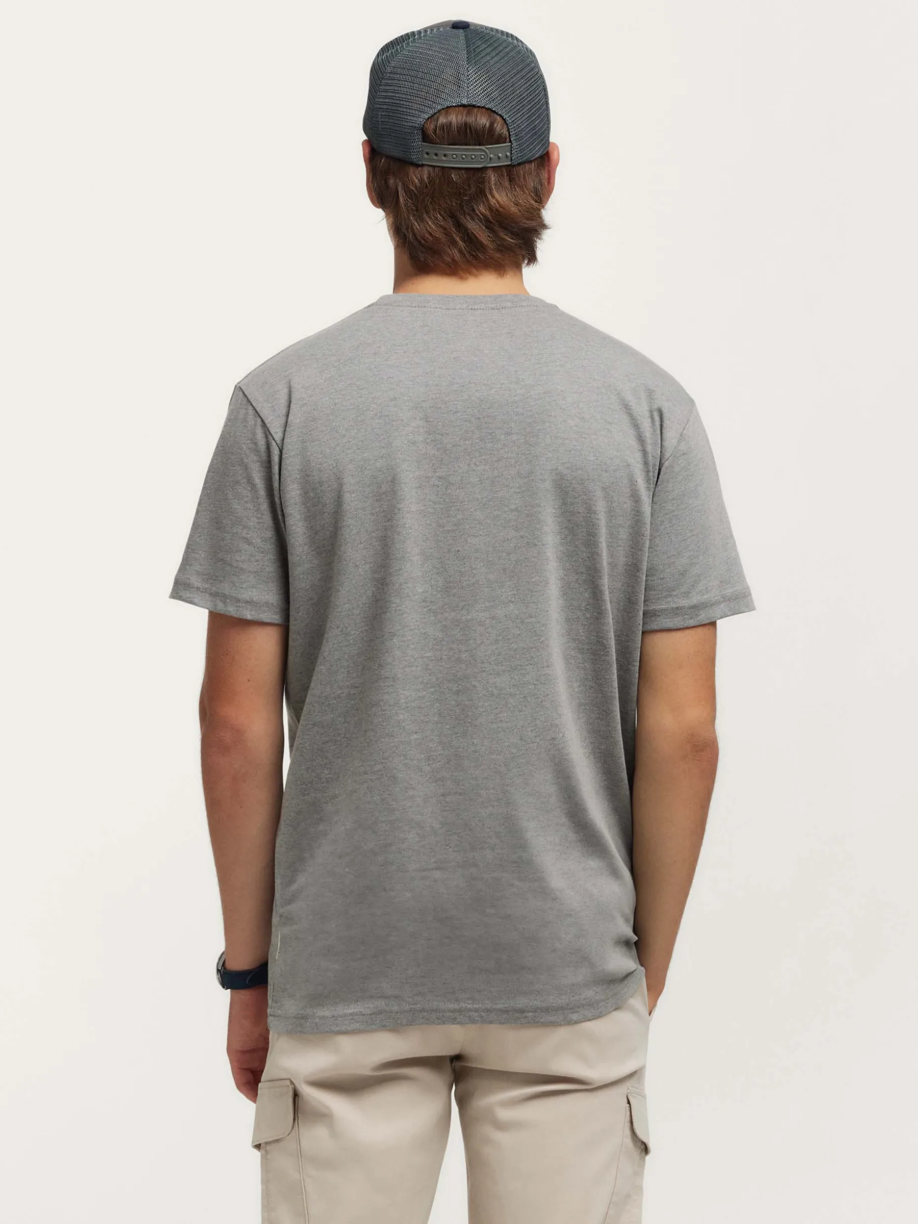 CAMISETA LOGO GRIS